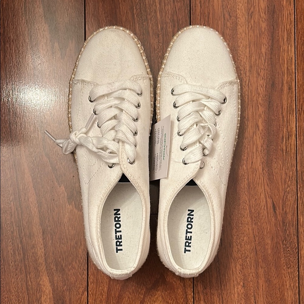 Tretorn Women's Cream Canvas Sneakers